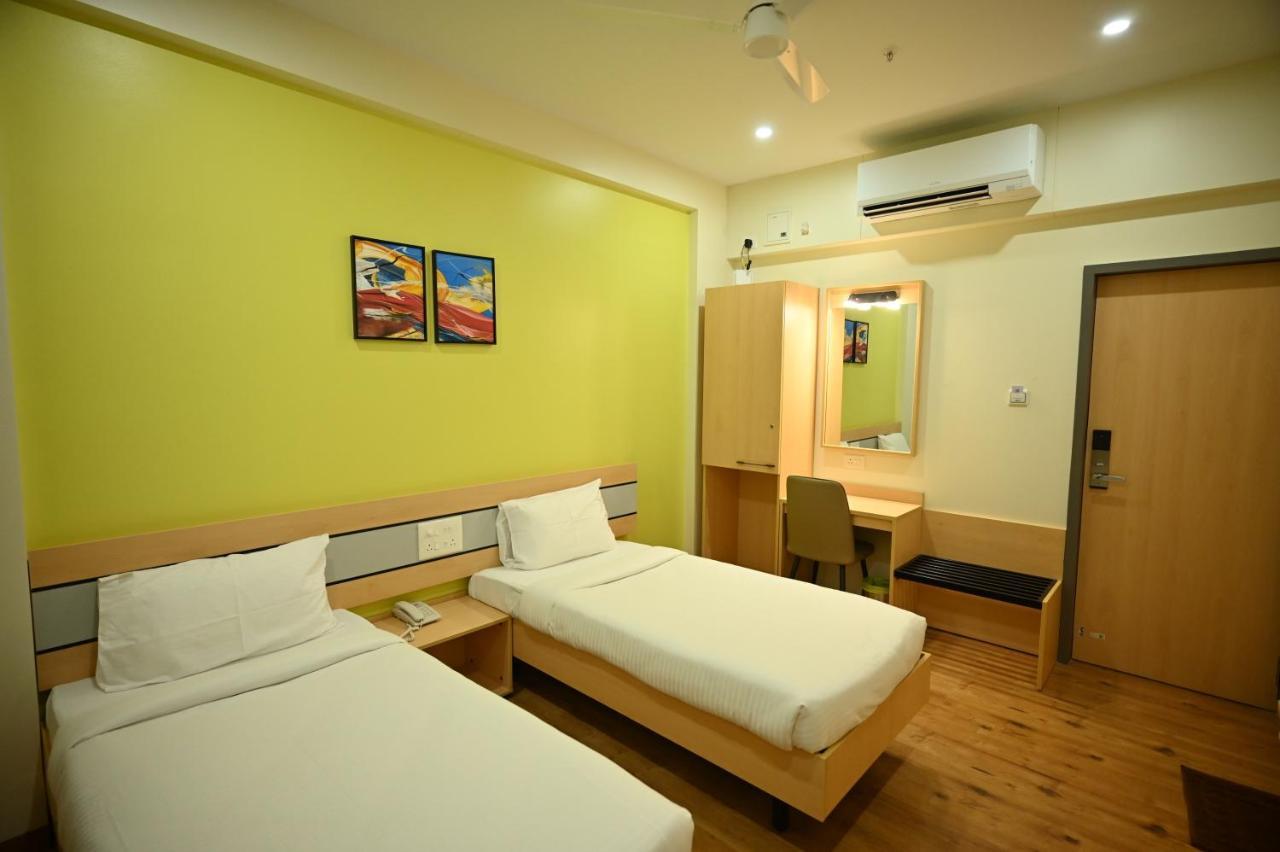Hotel City Centre Latur Bagian luar foto