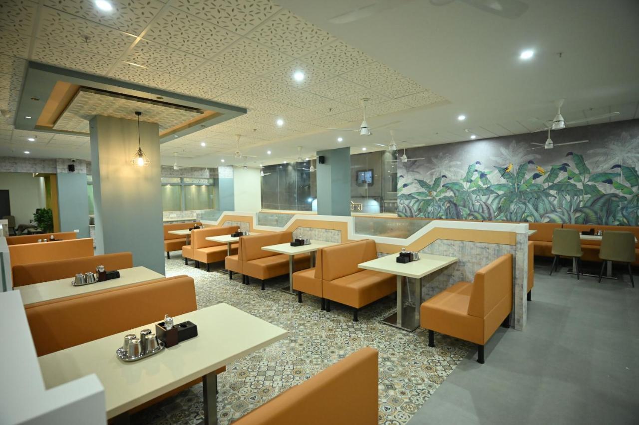 Hotel City Centre Latur Bagian luar foto