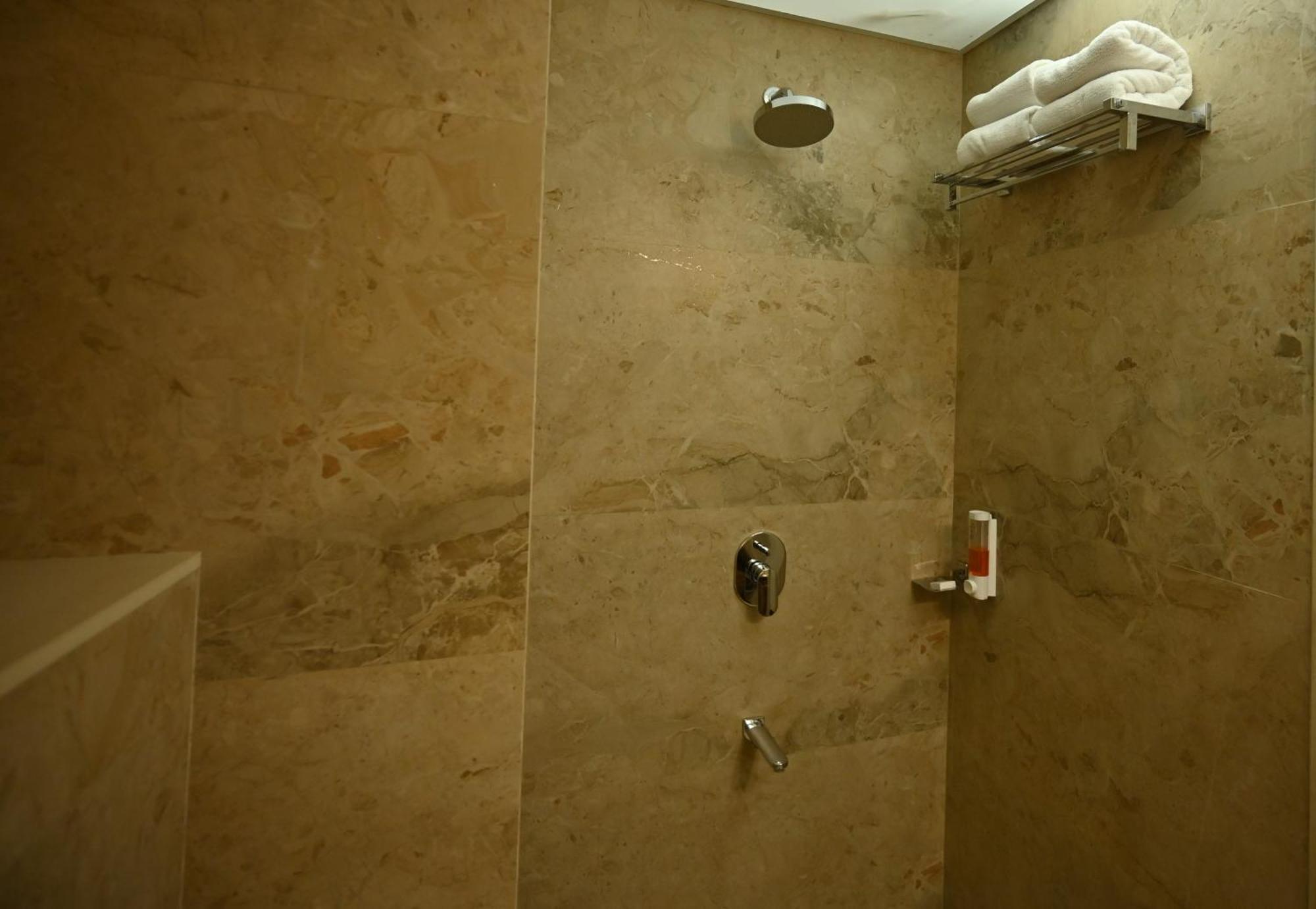 Hotel City Centre Latur Ruang foto